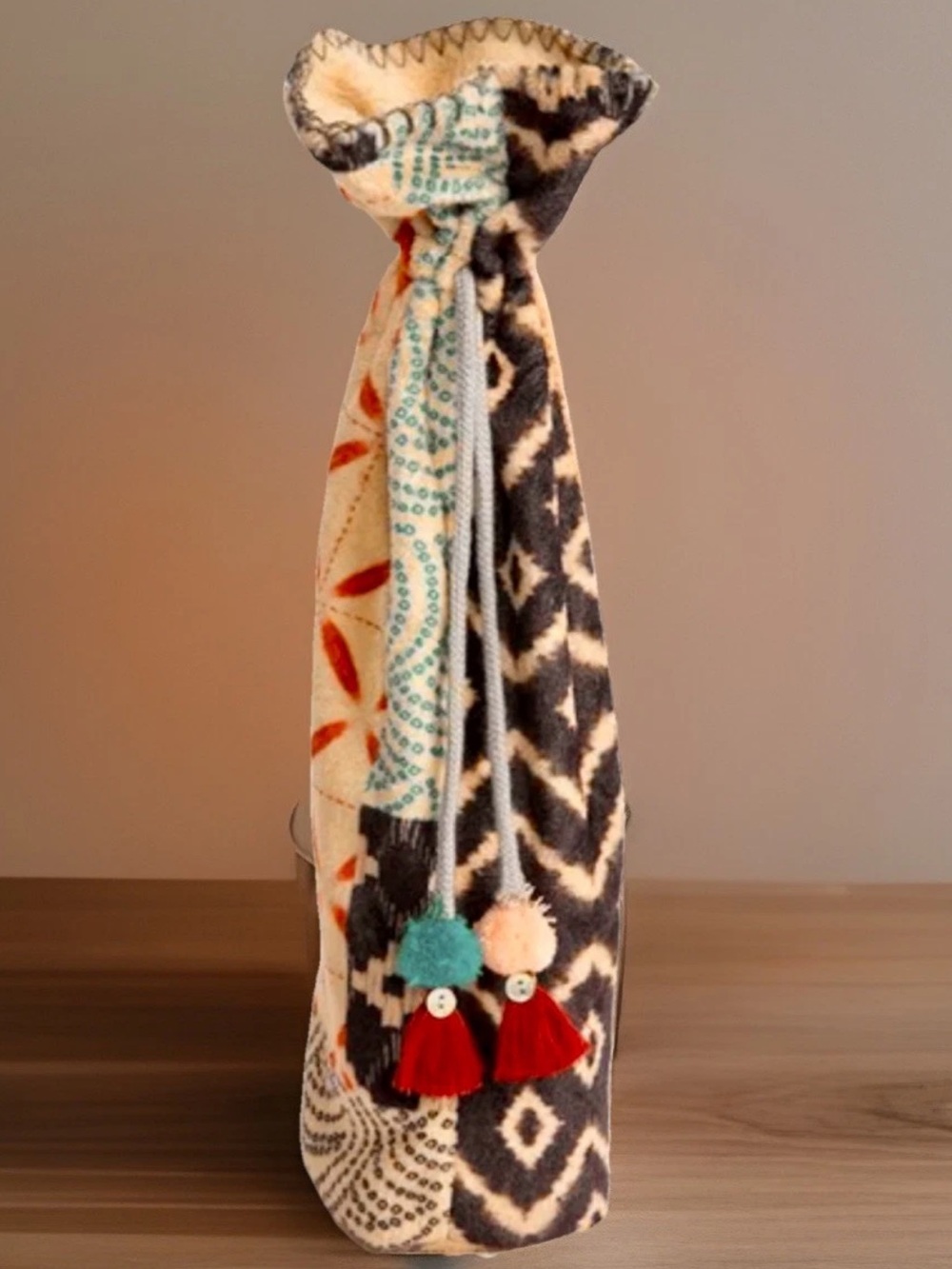 Johnny Was Holiday Wine Tote Fleece Drawstring Multicolor Bottle Gift Bags NWT